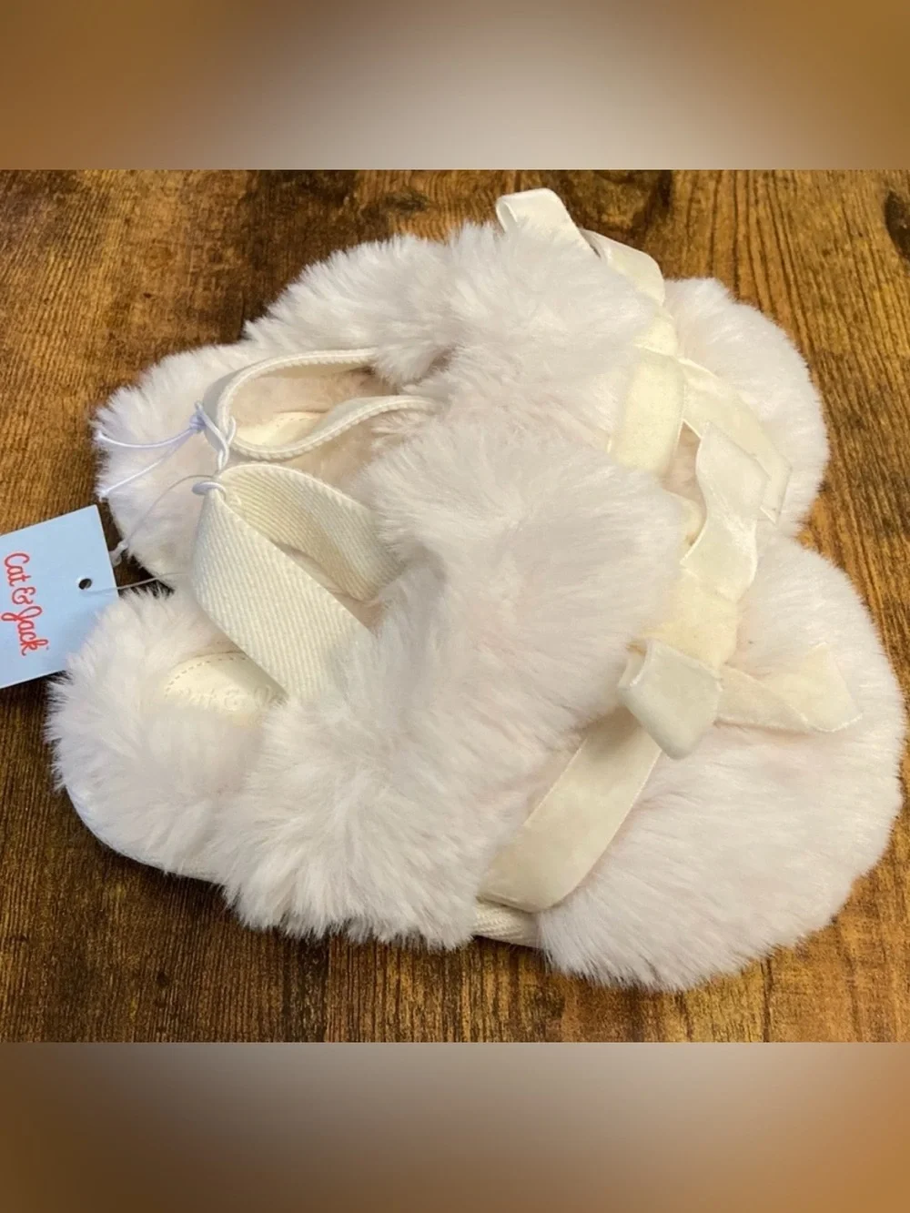 Toddler Adler Plush Scuff Slippers - Cat & Jack™ White Toddler 5T-6T  new